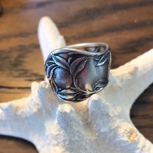 Wm. Rogers & Sons Spoon Ring w/Orange/Peach